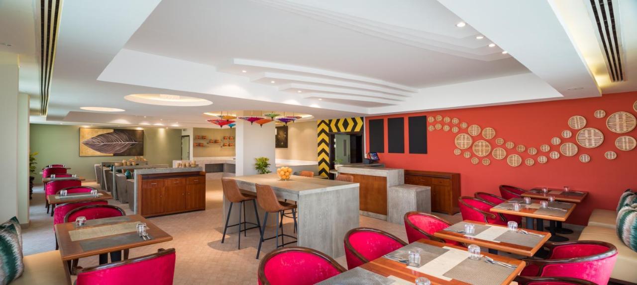 Centara Life Muscat Dunes Hotel מראה חיצוני תמונה
