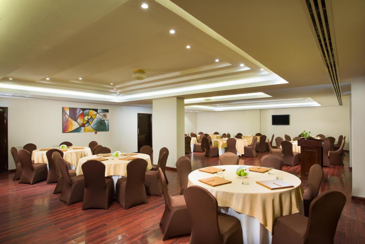 Centara Life Muscat Dunes Hotel מראה חיצוני תמונה